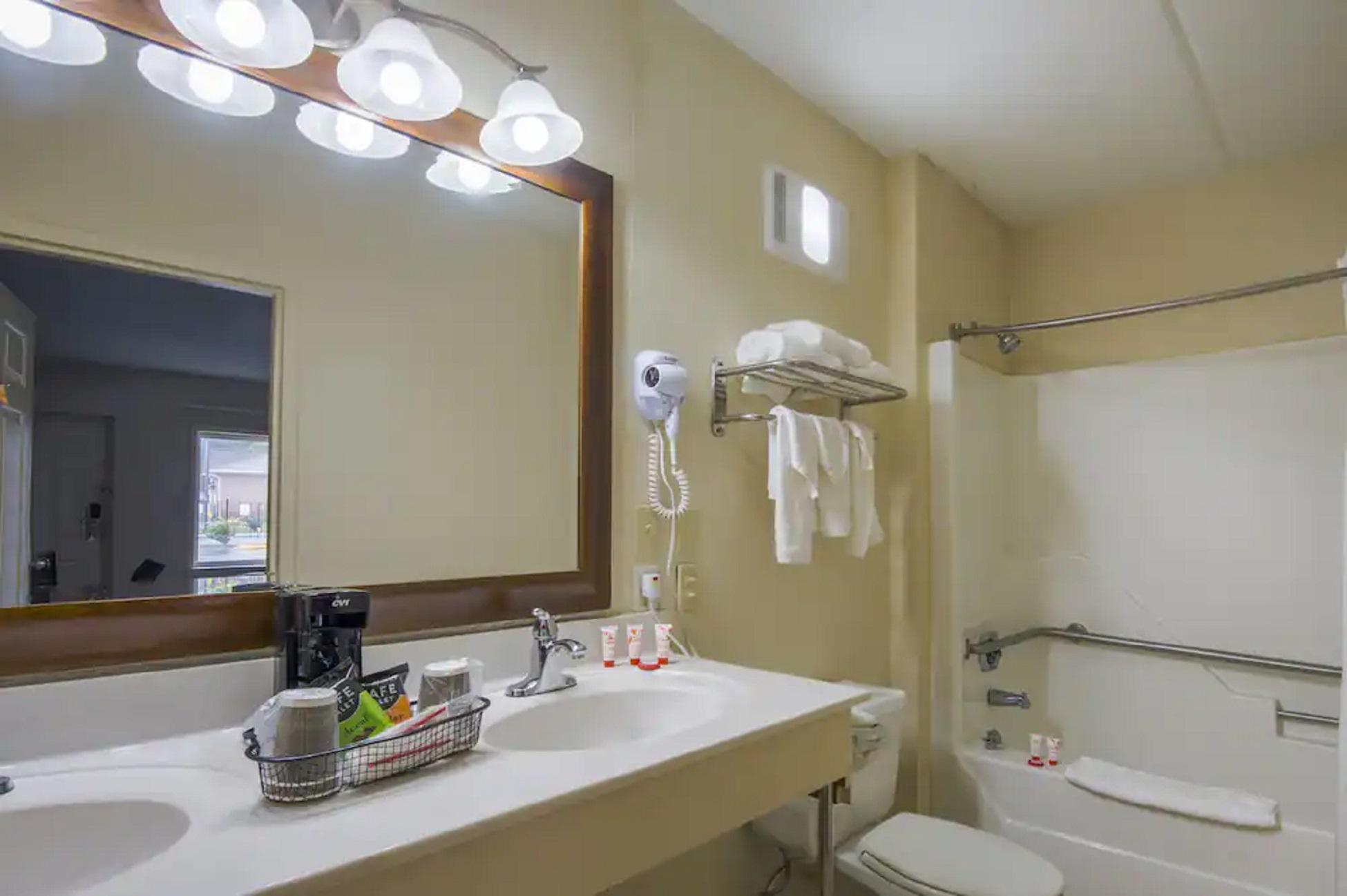 Econo Lodge Форест-Сіті Екстер'єр фото