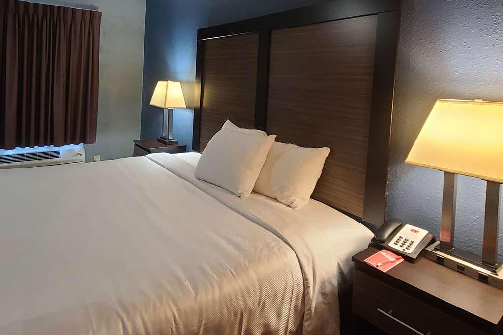 Econo Lodge Форест-Сіті Номер фото